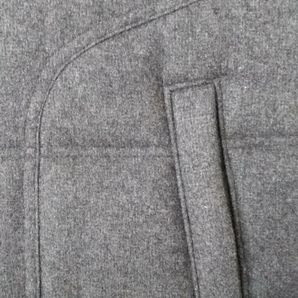Men's Apt 9 Grey Puffy Vest Medium - Picture 2 of 7
